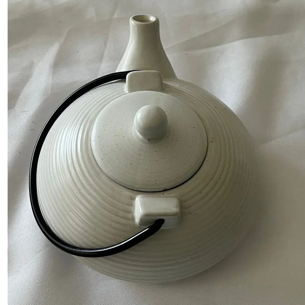 DesignPac Ceramic Tea Pot Stainless Strainer Infuser White Minimalist Japandi